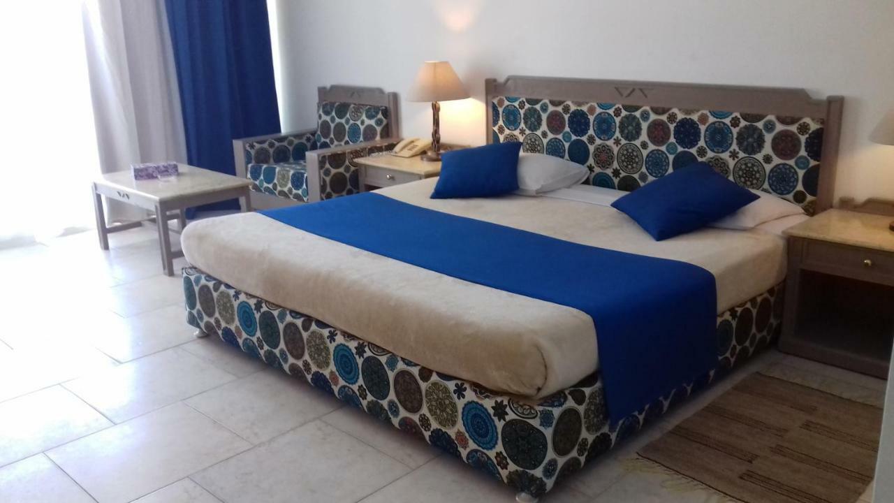 Queen Aqua Park Resort 4*